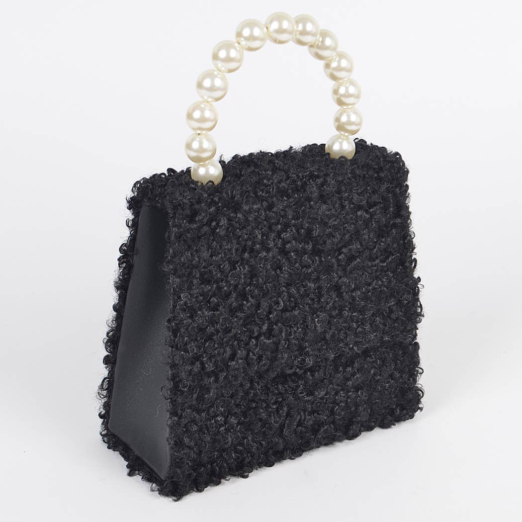 Pearl Handle Fur Clutch: Black