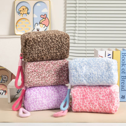Fluffy Plush Leopard Print Cosmetic Bags with Wrist Straps: Blue / M