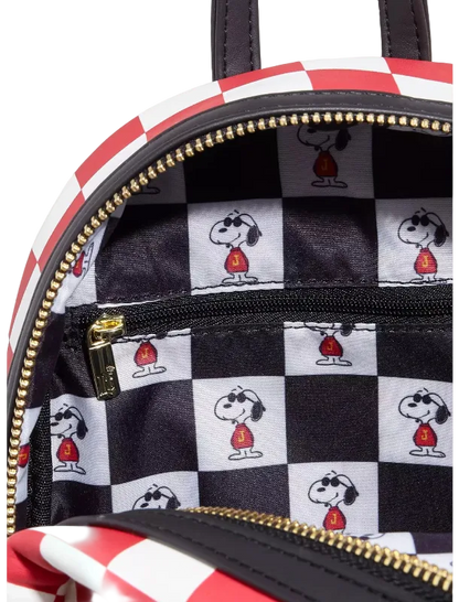 Backpack with checkered pattern and Snoopy illustrations on a white background