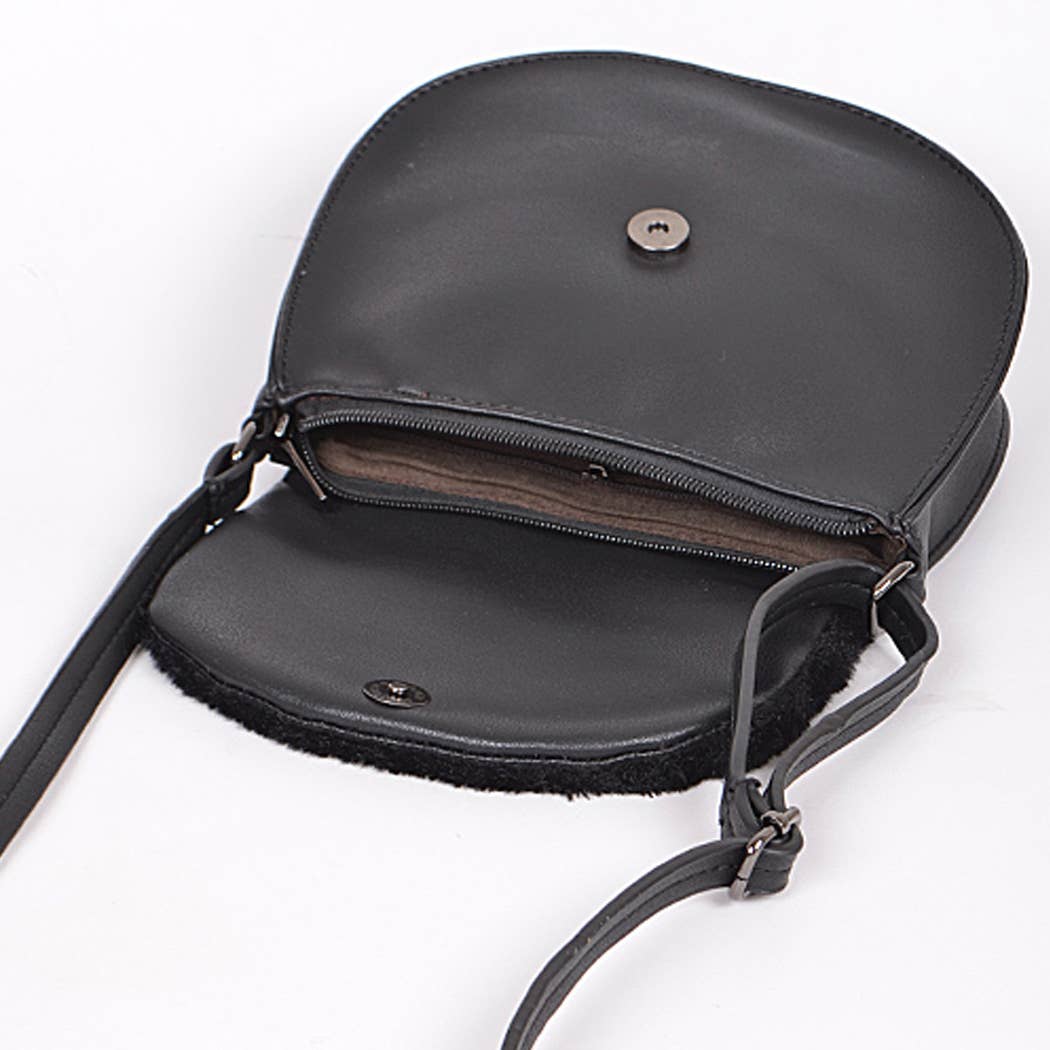 Day To Day Clutch: BLACK