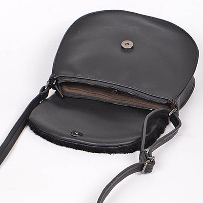 Day To Day Clutch: BLACK