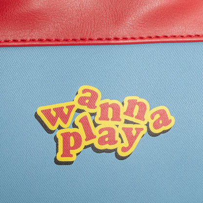 Text 'wanna play' on a blue background with red border