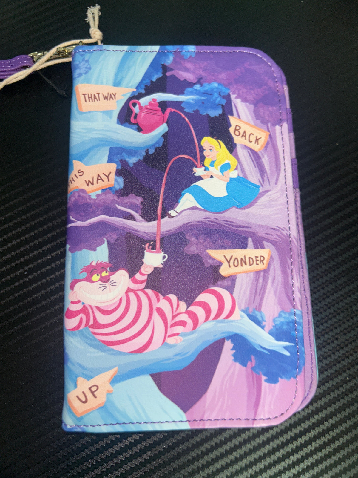 Alice in Wonderland Alice & Cheshire Cat Tech Wallet