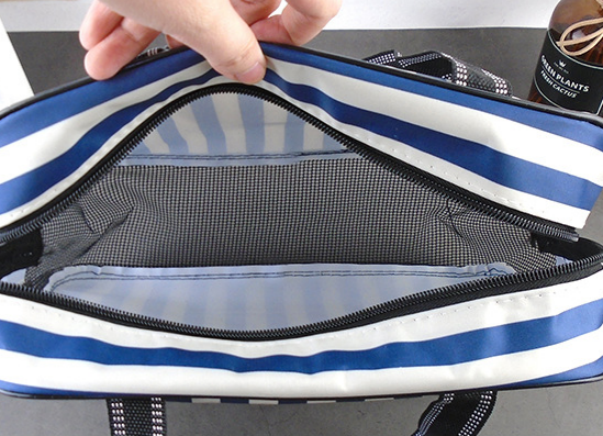 Waterproof Mesh Shower Bag Striped Toiletry Bag: Pink / M