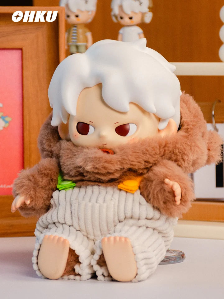 Dream Boy Spring Outing Bear Vinyl Doll | 10" Collectible Figure