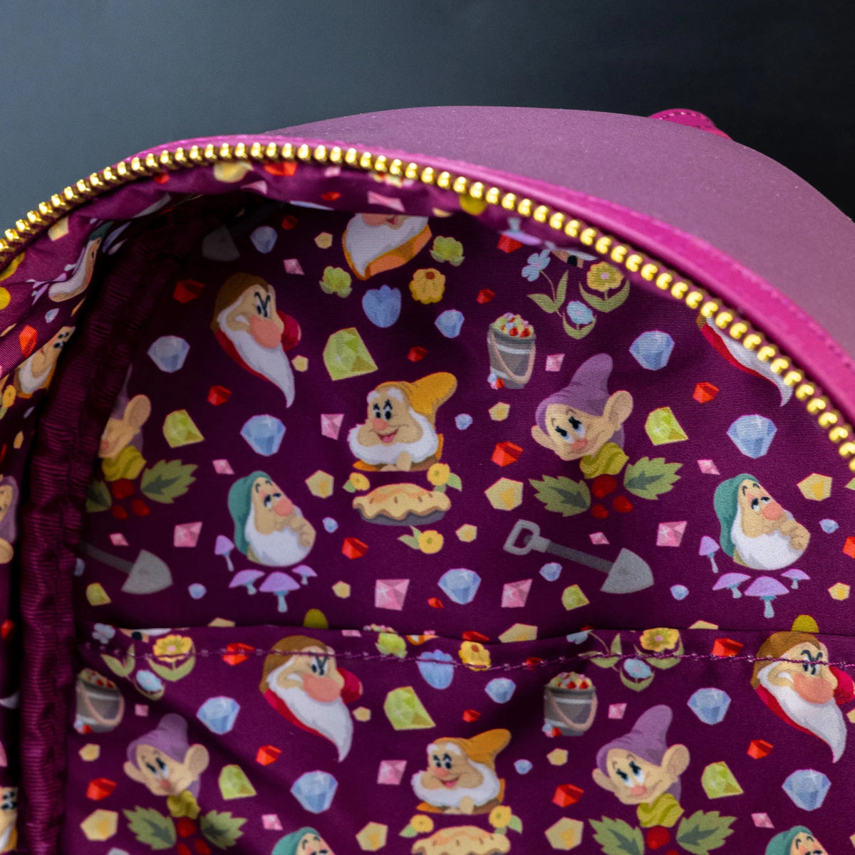 Snow White and the Seven Dwarfs Mine Cart Mini Backpack Loungefly